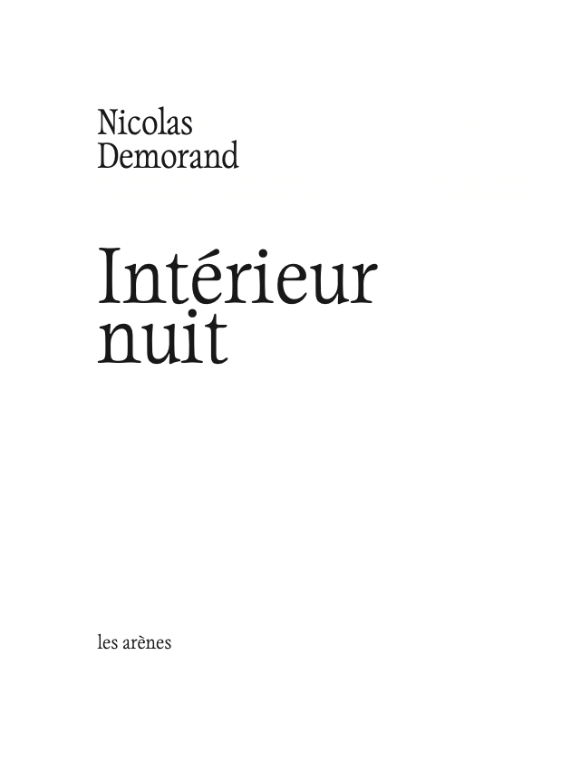 Intérieur nuit