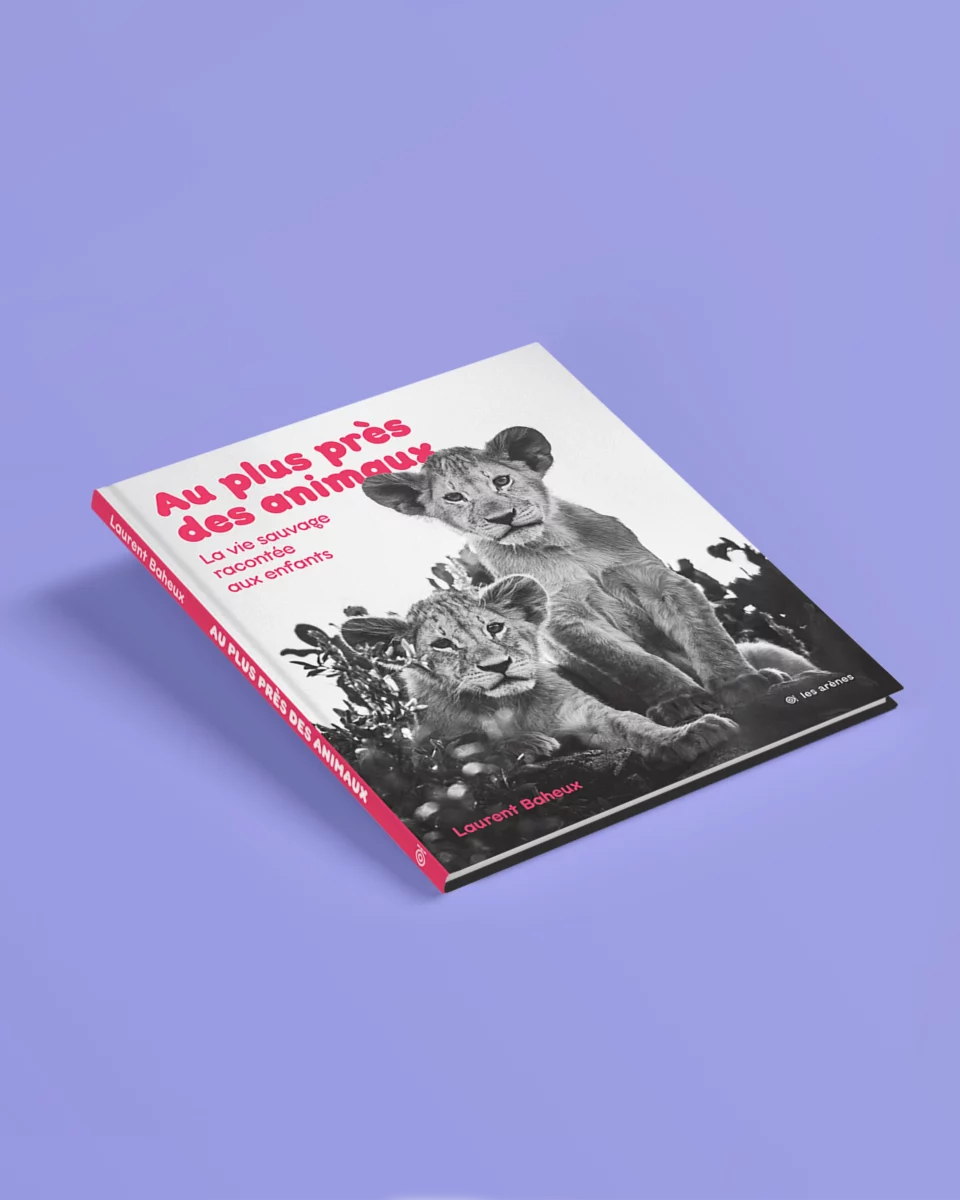 Couverture alternative de Au plus près des animaux